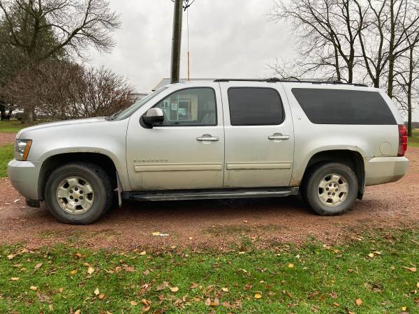 2010 Chevy Suburban LT, 1500, 5.3 L, V8 - cars & trucks - by owner -... for sale in Marshfield, WI – photo 2