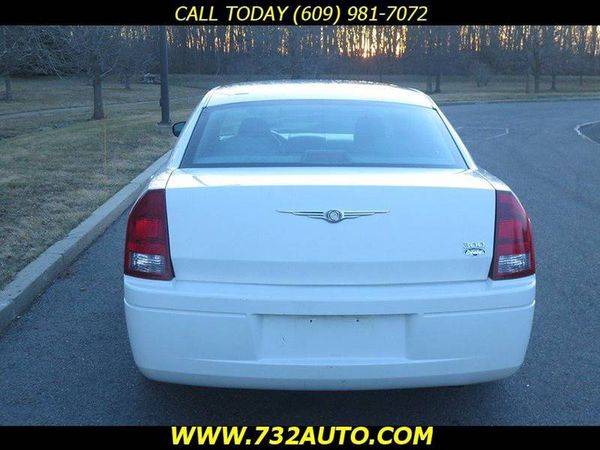 2006 Chrysler 300 Base 4dr Sedan - Wholesale Pricing To The Public! for sale in Hamilton Township, NJ – photo 8
