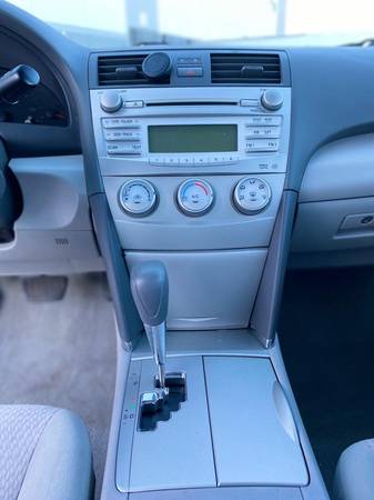 2011 Toyota Camry CLEAN - cars & trucks - by owner - vehicle... for sale in Lake Bluff, IL – photo 16