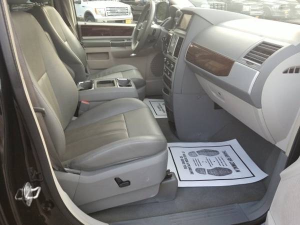 2010 Chrysler Town Country Touring for sale in Oconto, WI – photo 18
