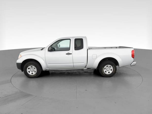 2017 Nissan Frontier King Cab SV Pickup 2D 6 ft pickup Gray -... for sale in Charlotte, NC – photo 5