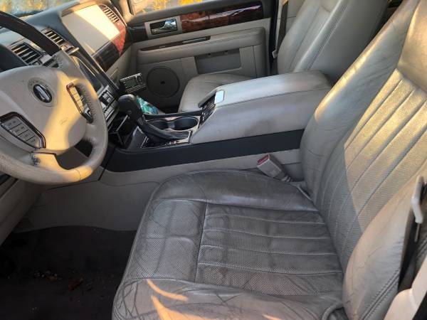 2004 navigator on 22s ,needs work for sale in Bryans Road, District Of Columbia – photo 3