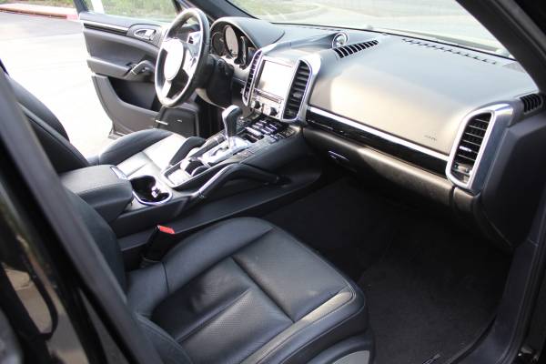 2012 Porsche Cayenne 4WD - Clean Title Comfortable and Luxurious... for sale in Covina, CA – photo 15