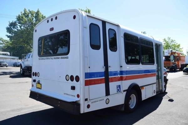 2006 Chevrolet Express 3500 SHUTTLE BUS - Wheelchair Ramp, AC for sale in Springfield, OR – photo 4