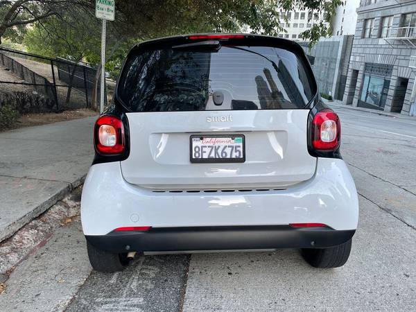 Smart Fortwo Smart Car - Excellent Condition - - by for sale in Los Angeles, CA – photo 2