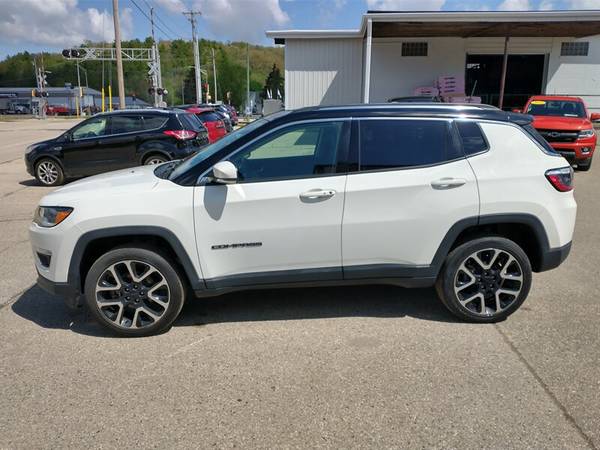 2018 Jeep Compass Limited - - by dealer - vehicle for sale in Cross Plains, WI – photo 3