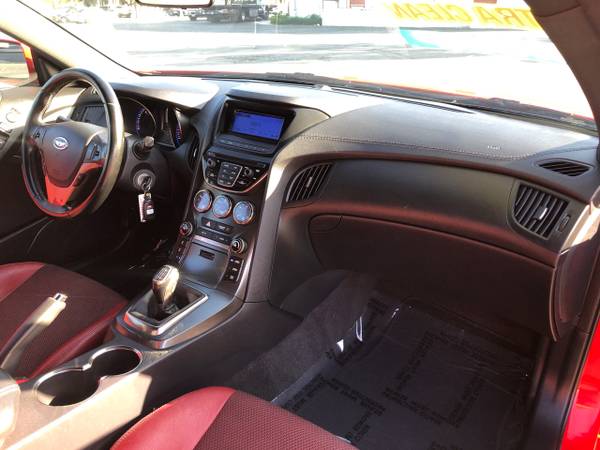 2013 Hyundai Genesis Coupe 2dr V6 3.8L Man R-Spec for sale in Corona, CA – photo 15