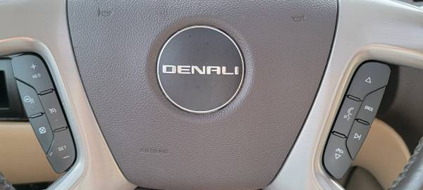 2013 GMC YUKON XL DENALI - - by dealer - vehicle for sale in El Paso, TX – photo 16