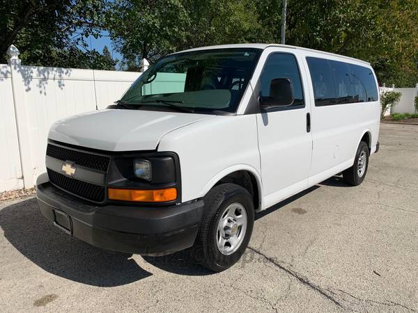 2005 Chevrolet Express G1500 for sale in Downers Grove, IL – photo 10