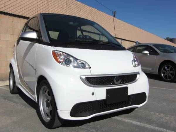 2015 SMART ELECTRIC DRIVE, ONLY 3, 500 MILES, LIKE NEW ! - cars & for sale in San Diego, CA – photo 2