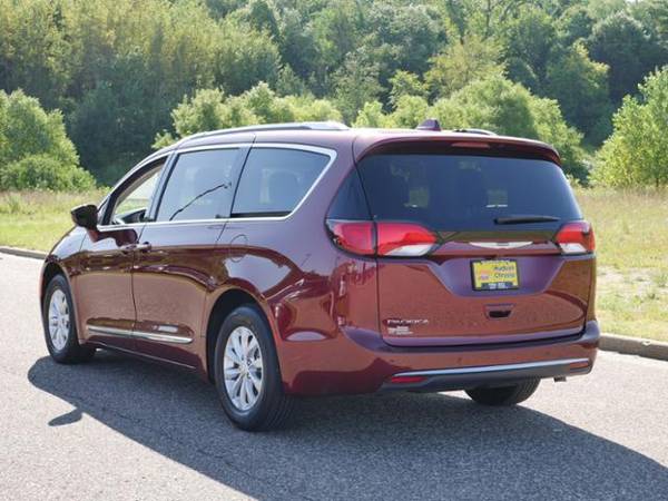 2019 Chrysler Pacifica Touring L for sale in Hudson, MN – photo 8