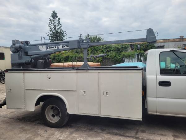 2003 GMC 3500 with Crane for sale in Other, FL