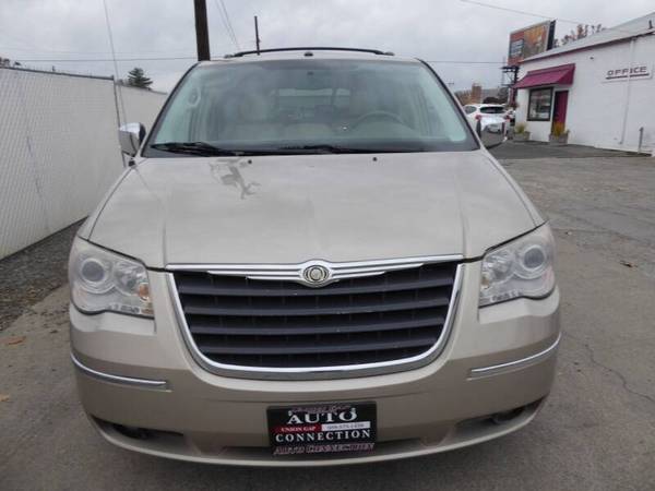2008 Chrysler Town and Country - cars & trucks - by dealer - vehicle... for sale in Union Gap, WA – photo 7