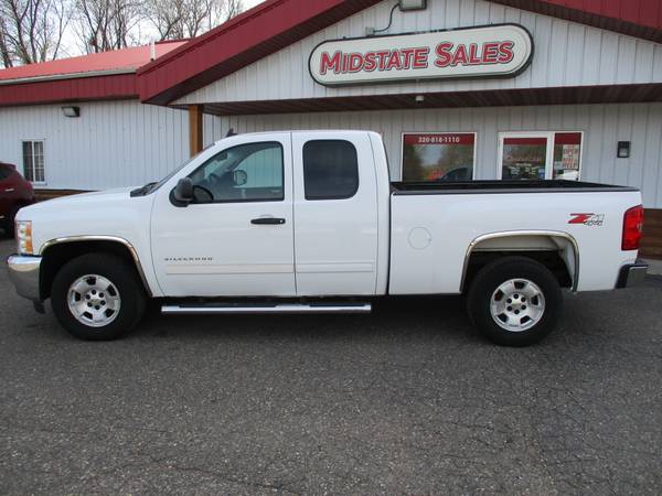 CLEAN 2012 CHEVROLET SILVERADO 1500 4X4 - - by dealer for sale in Foley, MN – photo 3