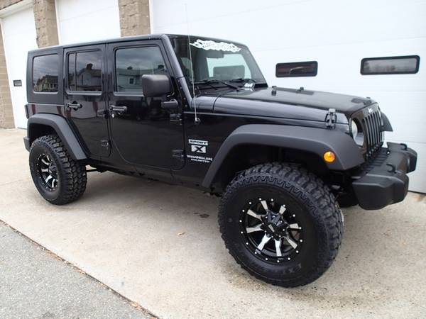 2009 Jeep Wrangler Unlimited 6 cyl, auto, lifted, hardtop, New 35's... for sale in Chicopee, CT – photo 6