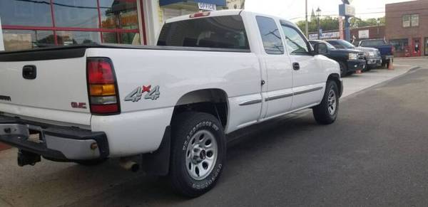 🚗* 2005 GMC Sierra 1500 SLT 4dr Extended Cab 4WD SB - cars & trucks... for sale in Milford, CT – photo 9