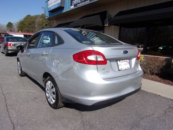 2013 Ford Fiesta SE Sedan - Down Payments As Low As 500 - cars & for sale in Lincolnton, NC – photo 7