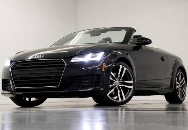 CAMERA - NAVIGATION Black 2018 Audi TT 2 0T Roadster Convertible for sale in Clinton, MO – photo 23