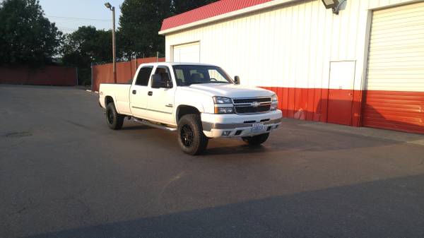 2005 2500HD Silverado Duramax 4x4 - cars & trucks - by owner -... for sale in Winlock, OR – photo 2