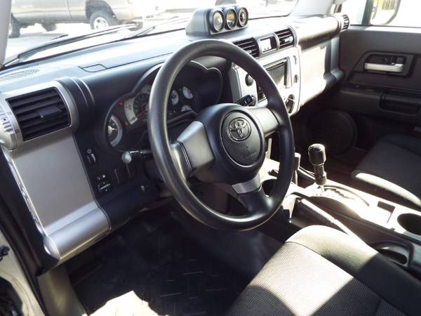 2008 Toyota FJ Cruiser 4WD AT - cars & trucks - by dealer - vehicle... for sale in Wilmington, DE – photo 6