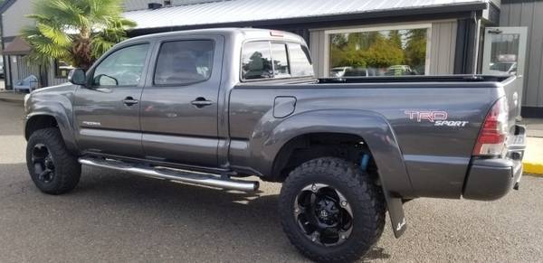 2013 Toyota Tacoma Double Cab 4x4 4WD Pickup 4D 6 ft one owner Truck... for sale in Portland, OR – photo 3