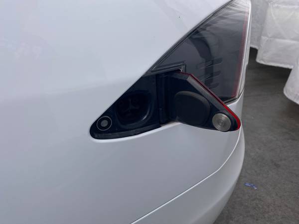 2014 Tesla Model S Sedan 4D sedan White - FINANCE ONLINE - cars &... for sale in Arlington, District Of Columbia – photo 18
