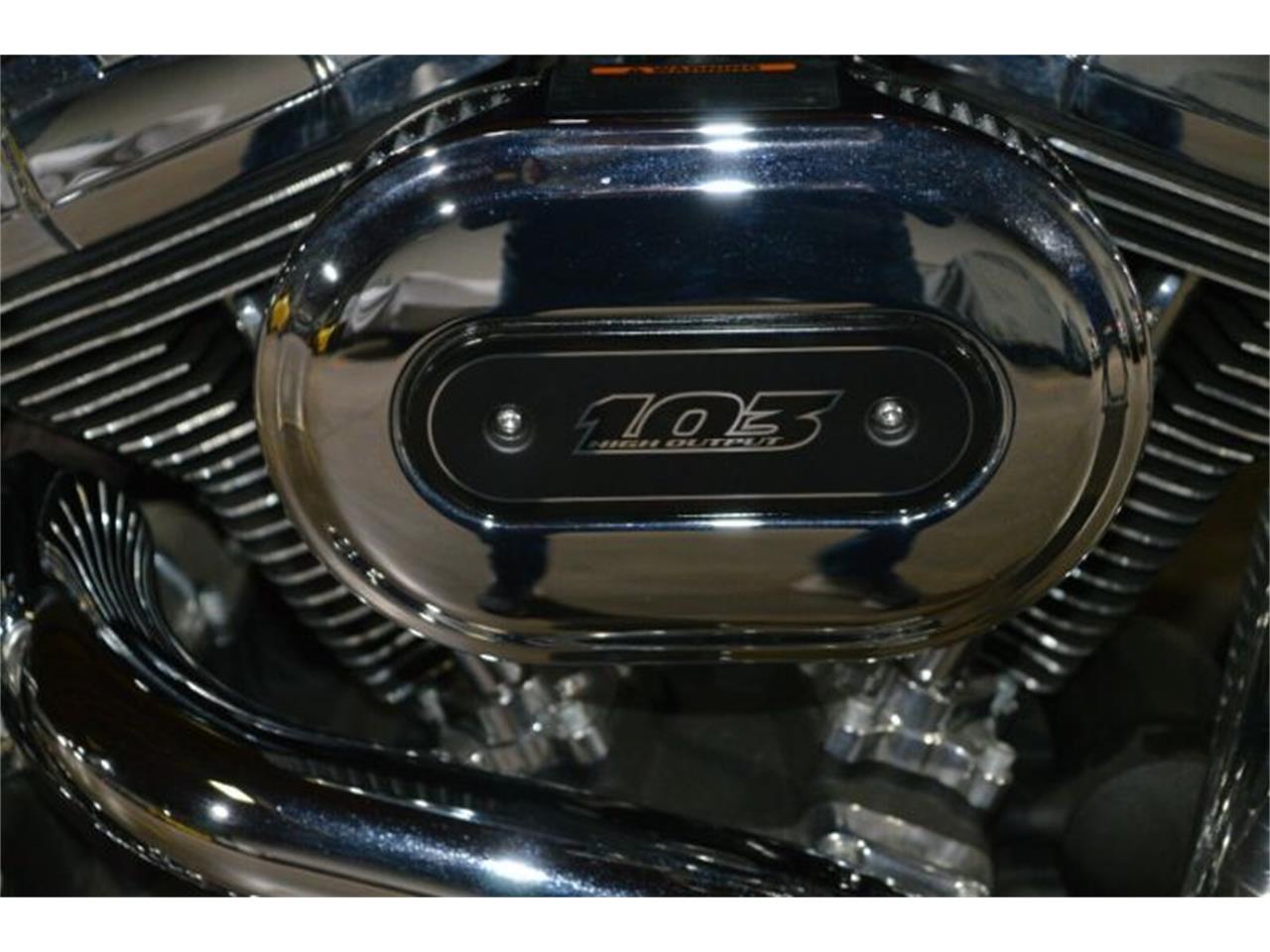 2016 Harley-Davidson Dyna for sale in Cadillac, MI – photo 2