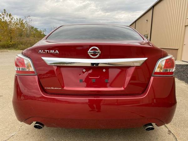 2015 Nissan Altima 2.5 - 23,000 miles for sale in Uniontown , OH – photo 5