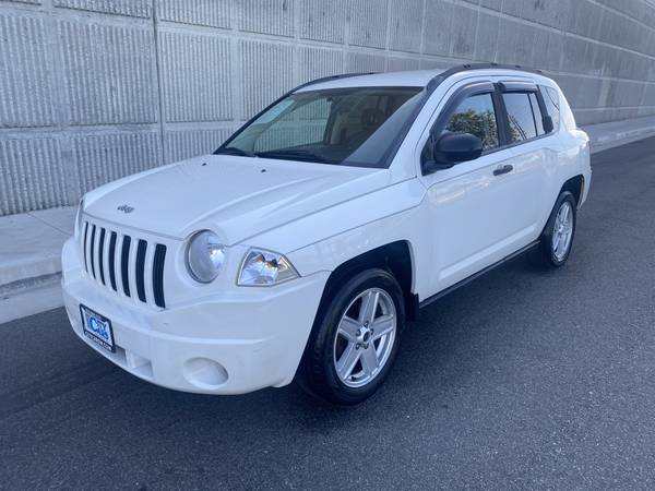 2007 Jeep Compass Sport. DRIVES LIKE NEW!! - cars & trucks - by... for sale in Arleta, CA – photo 2