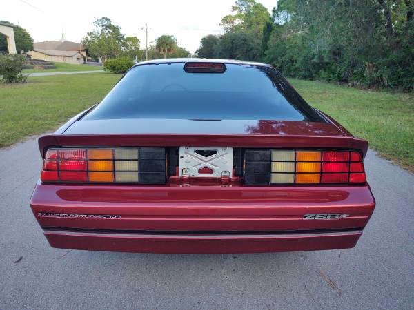 Extremely Nice 1986 Chevrolet Iroc Z/28 Up For Sale - cars & trucks... for sale in Hudson, FL – photo 7