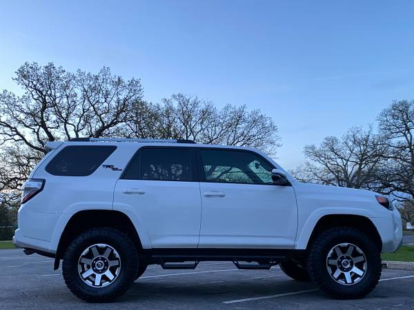 2018 TOYOTA 4RUNNER TRD OFF ROAD PREMIUM 4X4 - - by for sale in Shakopee, MN – photo 15