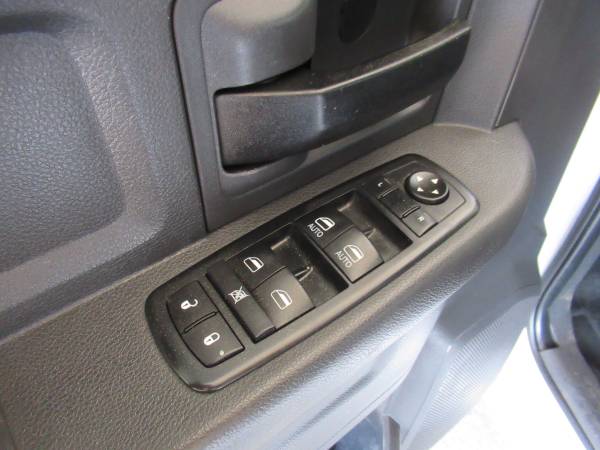 2011 DODGE RAM 5500 CREW CAB 4X4 6 7 CUMMINS FLATBED! - cars & for sale in Phoenix, AZ – photo 12
