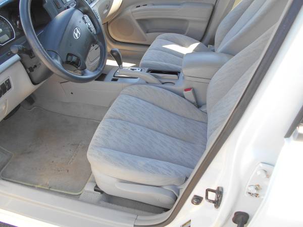 2006 Hyundai Sonata - - by dealer - vehicle automotive for sale in East Windsor, CT – photo 9