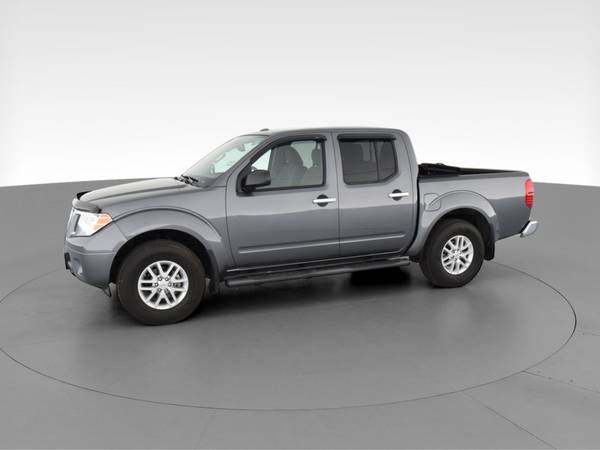 2017 Nissan Frontier Crew Cab SV Pickup 4D 5 ft pickup Gray -... for sale in Louisville, KY – photo 4
