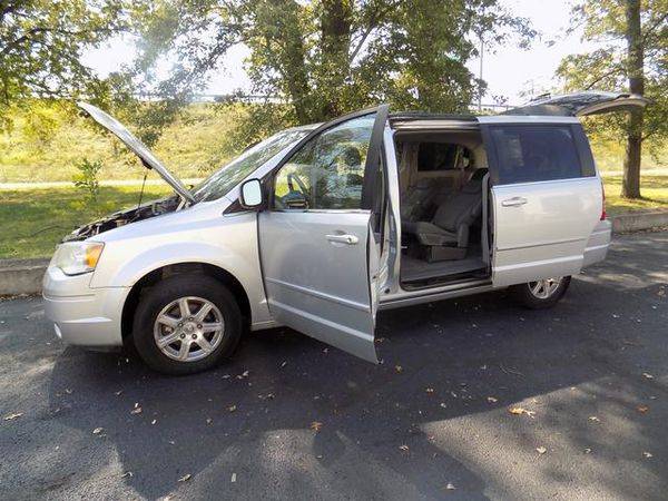2008 Chrysler Town Country 4dr Wgn Touring for sale in Norton, OH – photo 13