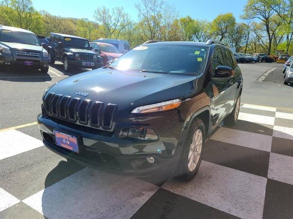2016 Jeep Cherokee 4WD 4dr Latitude (TOP RATED DEALER AWARD 2018 for sale in Waterbury, CT – photo 4