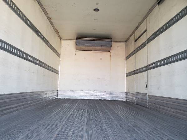 2004 International 4300 Reefer Box Truck Side Door 18 - cars & for sale in Medford, OR – photo 23