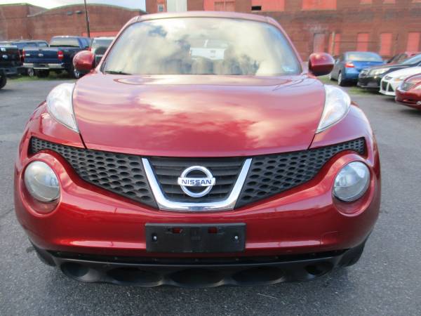 2012 Nissan Juke S AWD **Hot Deal/Clean Title & Cold AC - cars &... for sale in Roanoke, VA – photo 2
