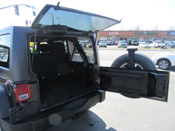 2014 Jeep Wrangler Unlimited Sport 4X4 Nice 112K Miles! - cars & for sale in Billings, WY – photo 19