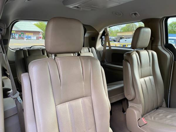 2012 Chrysler Town Country Touring - L - - by dealer for sale in Other, TN – photo 15