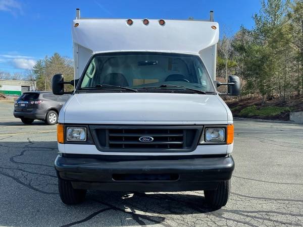2003 Ford E-350 E350 XL 12ft Hi Cube Walk In Utility Van Gas for sale in south jersey, NJ – photo 5