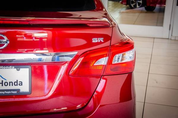 2017 Nissan Sentra SR CVT Sedan - - by dealer for sale in Bend, OR – photo 5