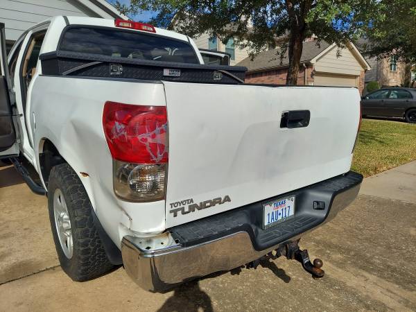2008 TOYOTA TUNDRA SR5 5.7L V8 CREWMAX! ONE OWNER - cars & trucks -... for sale in smithville, TX – photo 9