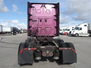 Freightliner Cascadia, 2013 year, 627 K miles, semi truck - cars &... for sale in south florida, FL – photo 12