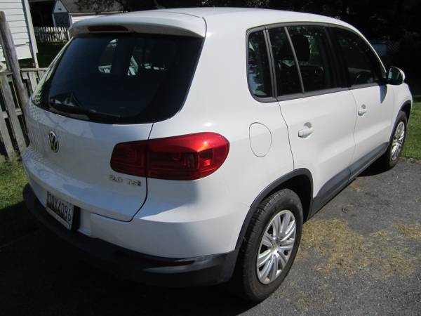 2012 VW Tiguan with manual transmission - cars & trucks - by owner -... for sale in Derwood, District Of Columbia – photo 2