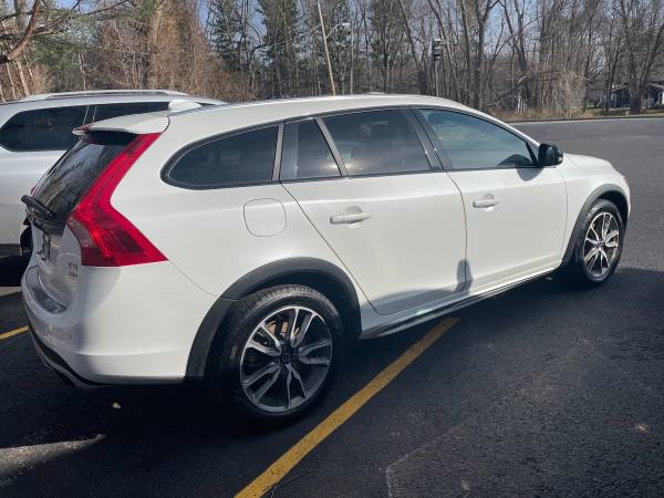 2015 volvo V60 t5 cross country Platinum! - - by for sale in Rochester , NY – photo 12