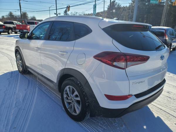 2017 Hyundai Tucson SE AWD one owner clean Carfax excellent for sale in Rowley, MA – photo 7