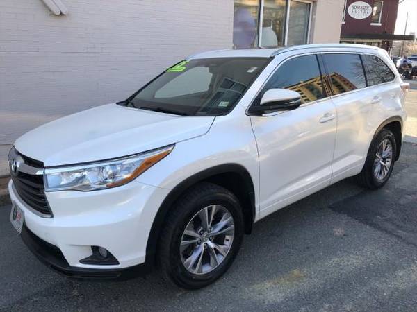 2015 Toyota Highlander - - by dealer - vehicle for sale in Arlington, District Of Columbia – photo 2