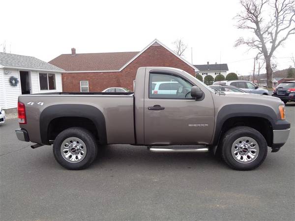 2013 GMC Sierra 1500 Reg cab shortbed 4x4 ONE OWNER 82K-western for sale in Southwick, MA – photo 5