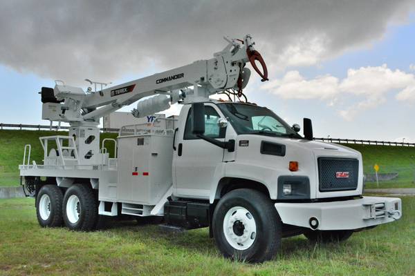 2007 GMC C8500 Flat Bed Tandem Axle Terex Telelect Digger Derrick for sale in Hollywood, AL – photo 2